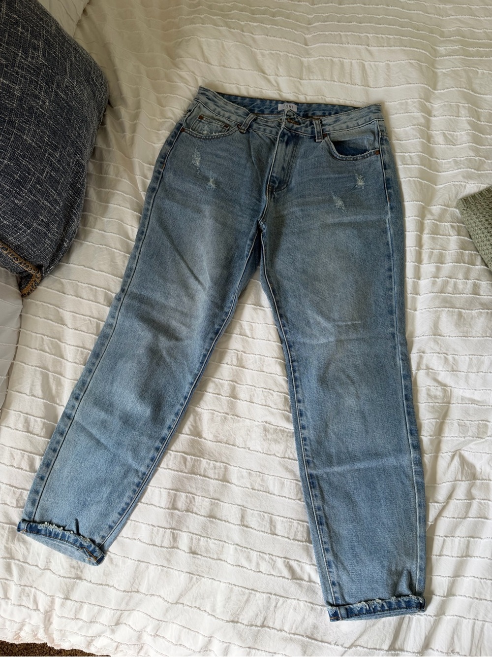 Tobi Light Blue Boyfriend Jeans - Relaxed High-Rise